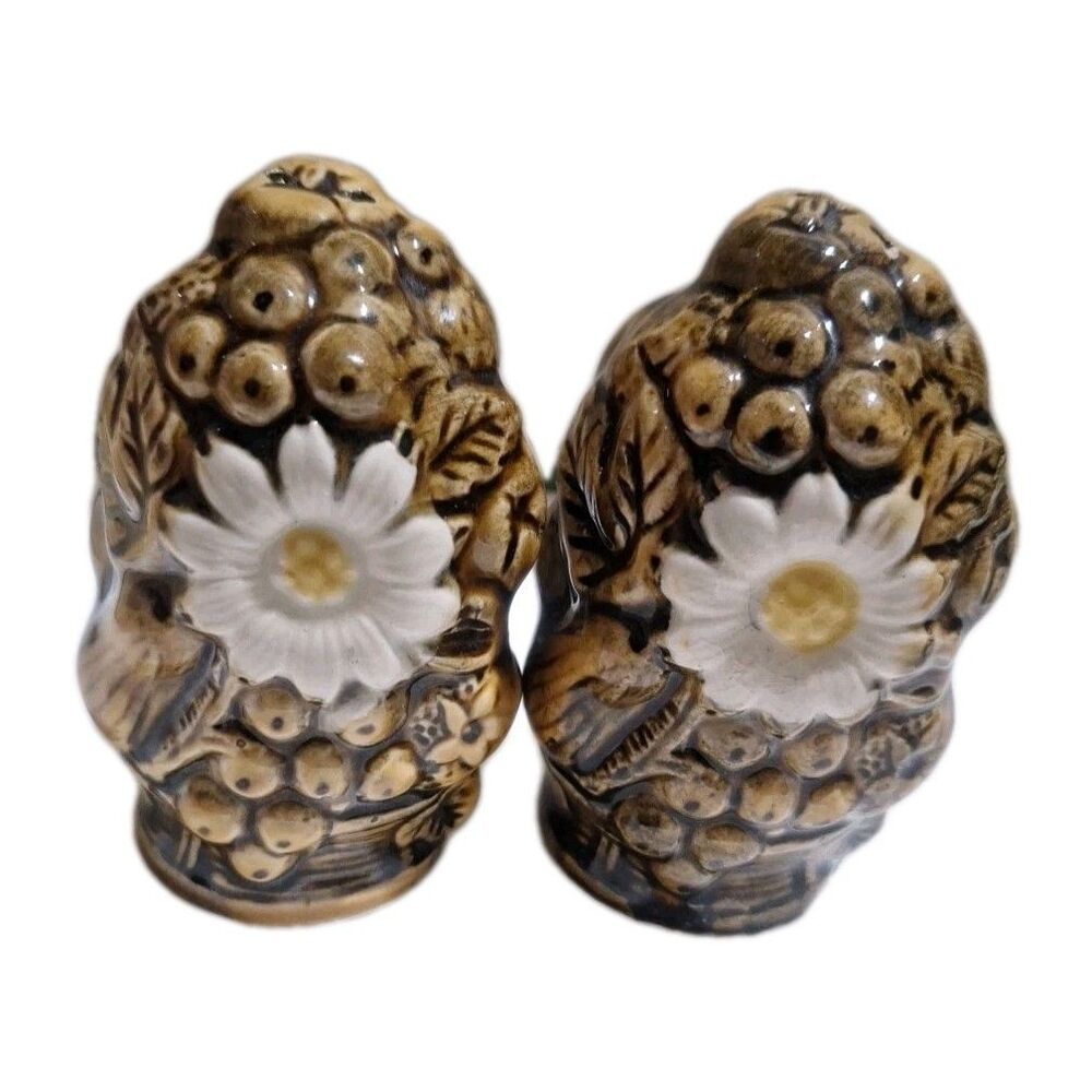 Inarco MCM Fred Roberts Fruit & Daisy Vintage Salt & Pepper Shakers 1970's Japan